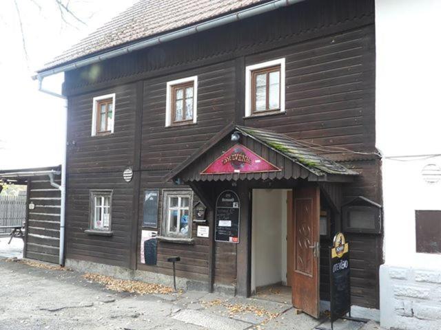 Drevenka Hotel Provodin Exterior foto