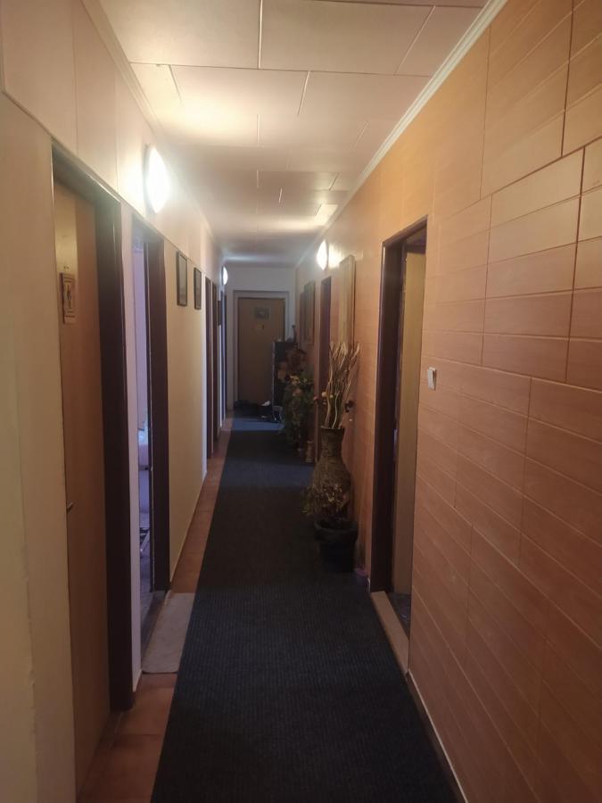 Drevenka Hotel Provodin Exterior foto